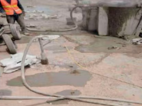 津市水泥混凝土路面板底注浆技术 路面脱空注浆整治方案